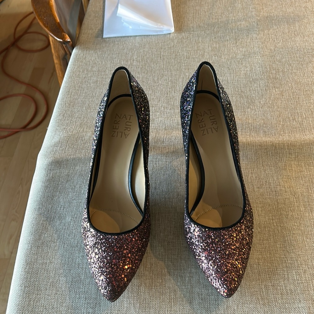 Naturalizer Pink/Black Glitter 3”/3.25” Heels size 8.5N